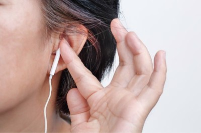 Bệnh lãng tai và thiết bị nghe nhạc di động